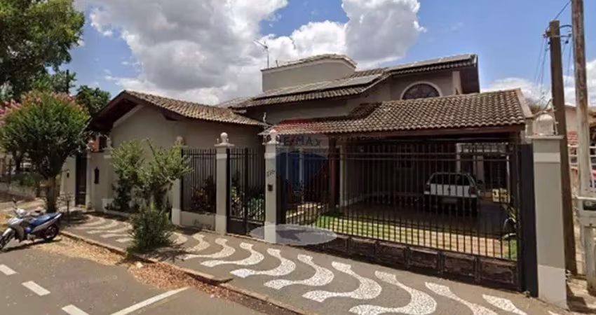 Casa para venda em centro de 339.00m² com 4 quartos, 4 suites e 4 garagens