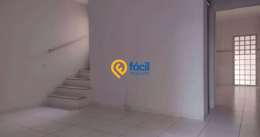 Casa para alugar em centro de 125.00m² com 2 quartos, 2 suites e 1 garagem