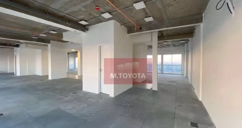 Prédio comercial para alugar em centro de 325.00m² com 9 garagens