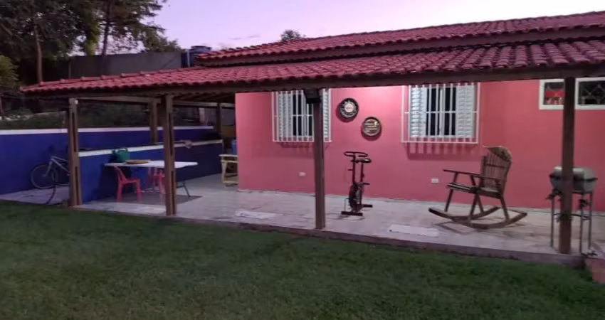 Chácara para venda em cercado de 150.00m² com 3 quartos, 1 suite e 2 garagens