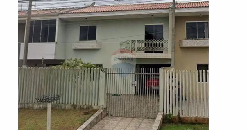 Sobrado para venda em pinheirinho de 100.00m² com 3 quartos, 1 suite e 3 garagens