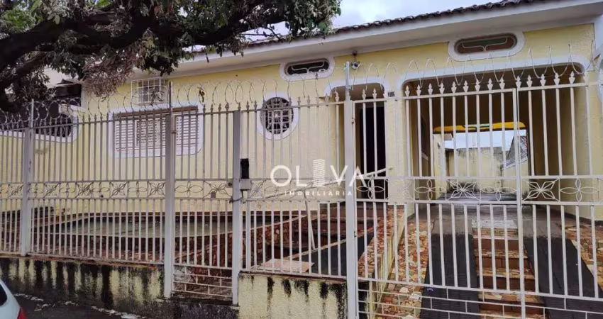 Casa para venda em vila maceno de 140.00m² com 3 quartos, 2 suites e 4 garagens