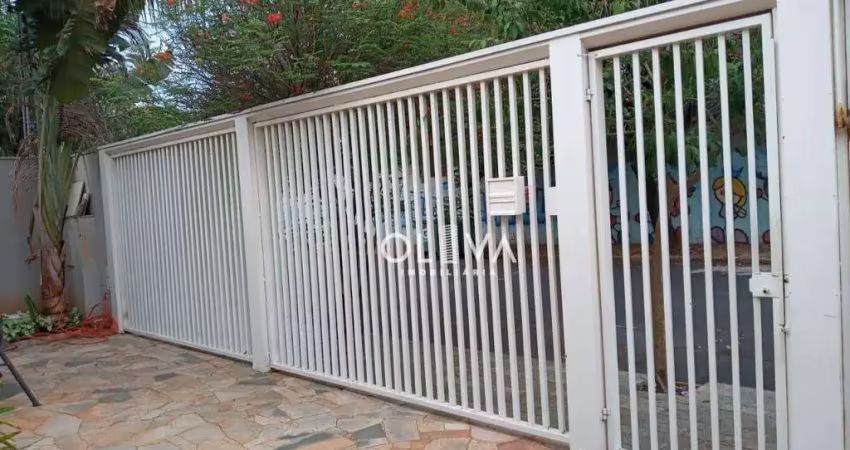 Casa para venda em parque industrial de 250.00m² com 3 quartos, 3 suites e 4 garagens