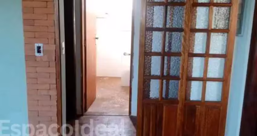 Casa para venda em centro de 115.00m² com 3 quartos e 2 garagens