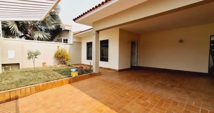 Casa para alugar em jardim maria izabel de 250.00m² com 3 quartos, 1 suite e 2 garagens