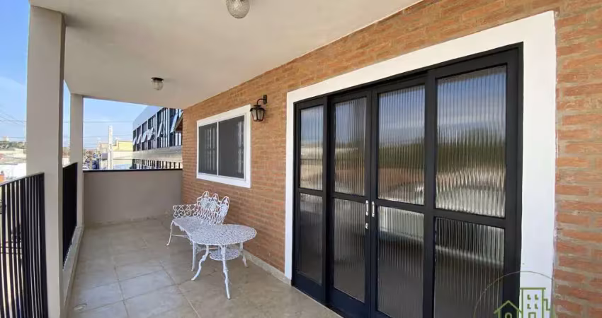 Casa para venda em centro de 162.00m² com 3 quartos, 1 suite e 2 garagens