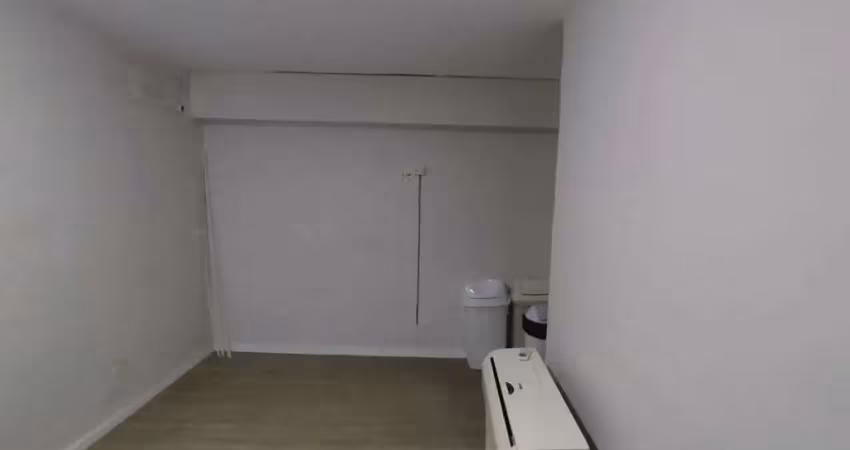 Sala comercial para alugar em alto de 40.00m² com 3 garagens