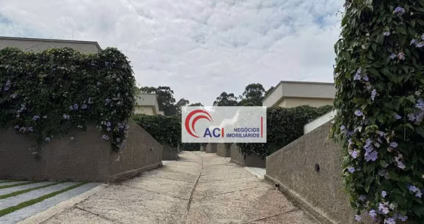 Casa de condomínio para alugar em fazendinha de 198.00m² com 3 quartos, 1 suite e 6 garagens