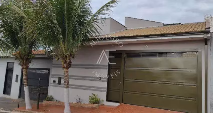 Casa para venda em centro de 147.00m² com 3 quartos, 1 suite e 3 garagens