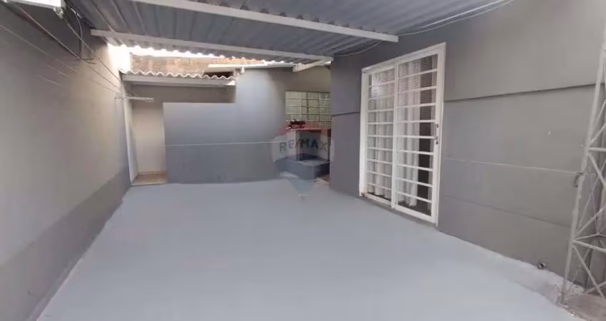 Casa para alugar em centro de 50.00m² com 1 quarto e 1 garagem