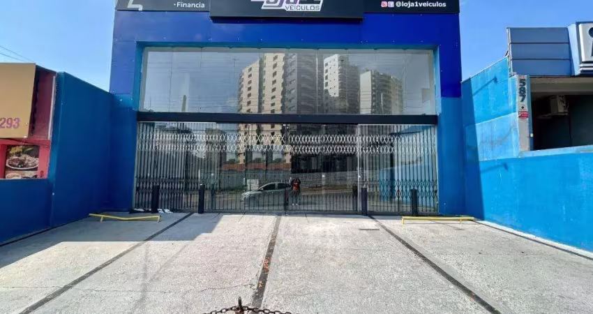 Loja para alugar em centro de 311.00m² com 4 garagens