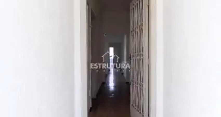 Casa para alugar em centro de 200.00m² com 3 quartos e 1 suite