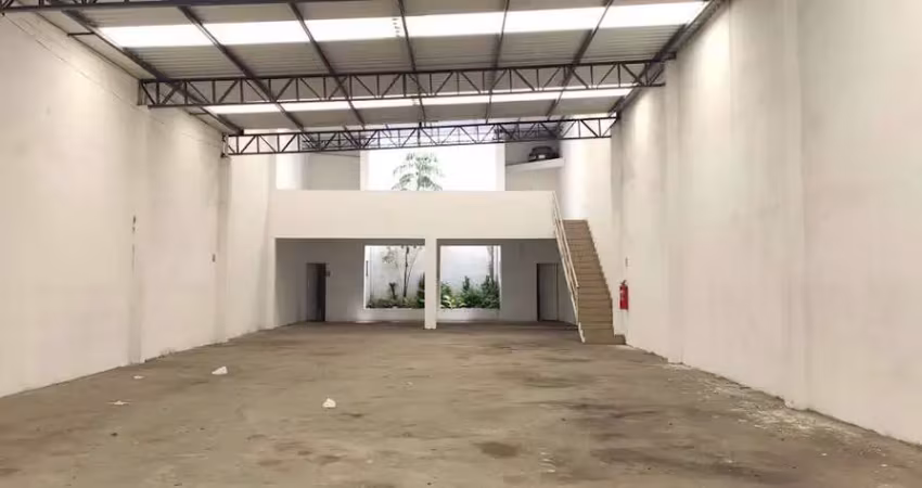 Galpão / depósito / armazém para alugar em centro de 600.00m²