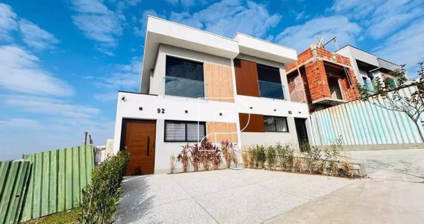 Casa de condomínio para venda em granja viana de 124.00m² com 3 quartos, 1 suite e 2 garagens