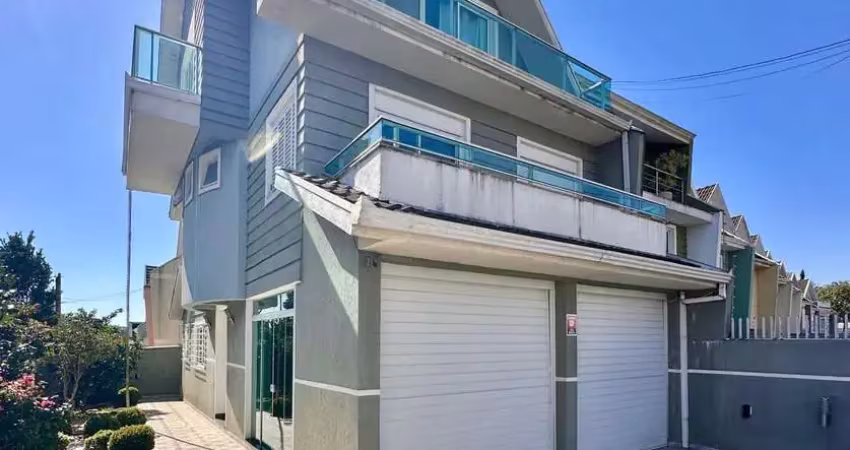 Sobrado para venda em atuba de 200.00m² com 4 quartos, 2 suites e 2 garagens