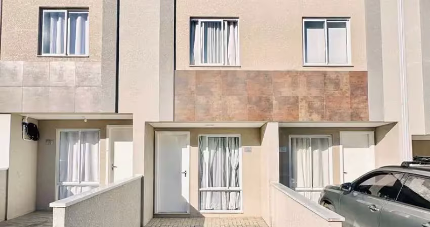Sobrado para venda em santa cândida de 47.00m² com 2 quartos, 1 suite e 1 garagem