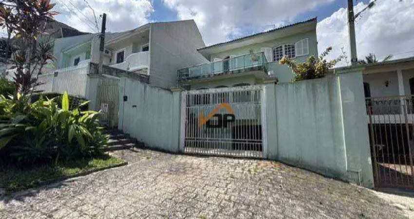 Casa para venda em guabirotuba de 244.00m² com 3 quartos e 2 garagens