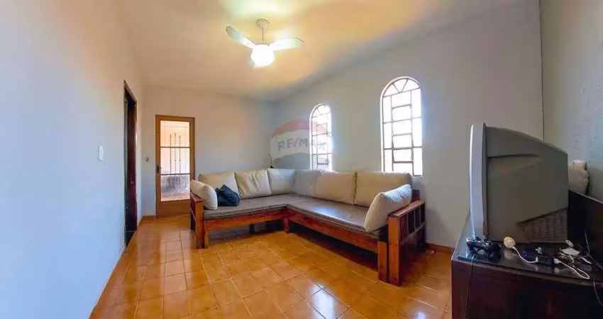 Casa para venda em parque industrial de 300.00m² com 2 quartos e 1 garagem