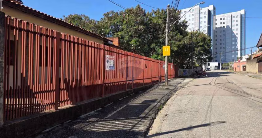 Casa para venda em jardim faculdade de 379.00m² com 3 quartos, 2 suites e 30 garagens