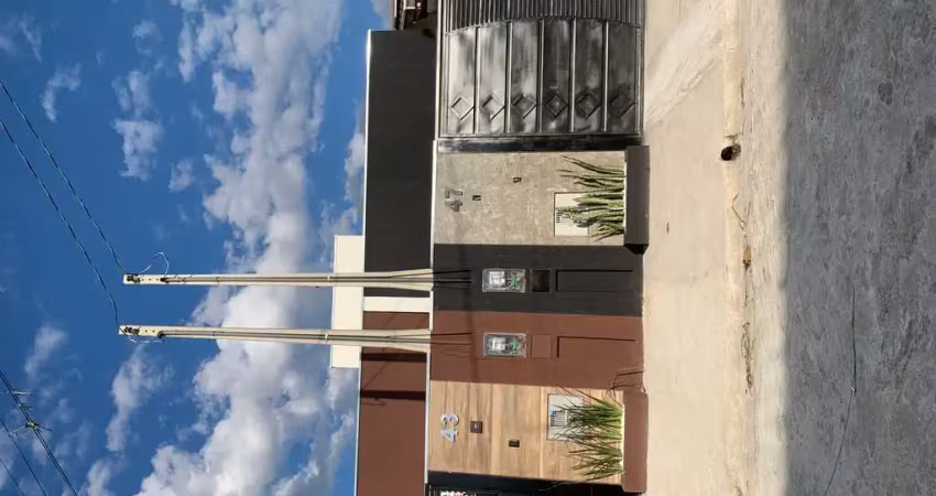 Casa para venda em loteamento residencial e comercial araguaia de 70.00m² com 20 quartos, 1 suite e 2 garagens