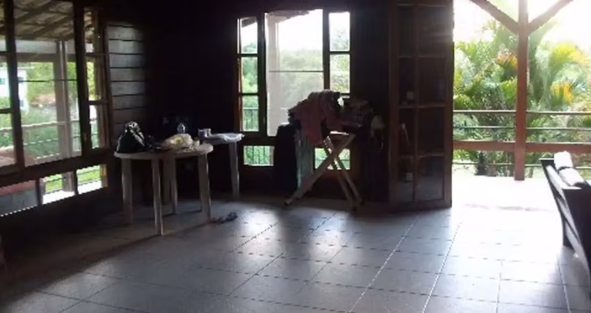 Chácara para venda em terras de itaici de 150.00m² com 3 quartos e 1 suite