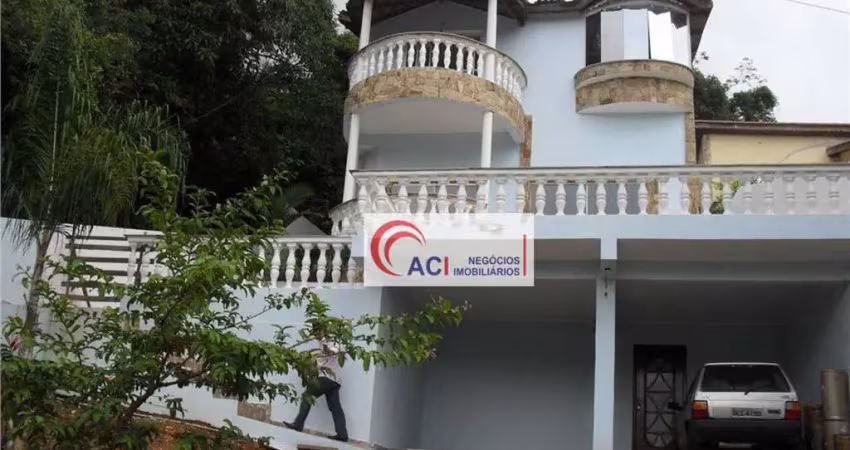 Casa de condomínio para venda em granja viana de 270.00m² com 3 quartos, 1 suite e 2 garagens