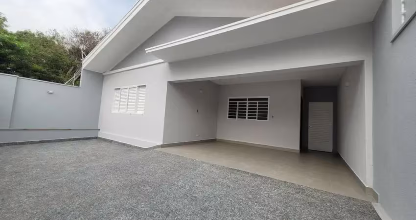 Casa para venda em alto cafezal de 200.00m² com 3 quartos, 1 suite e 4 garagens