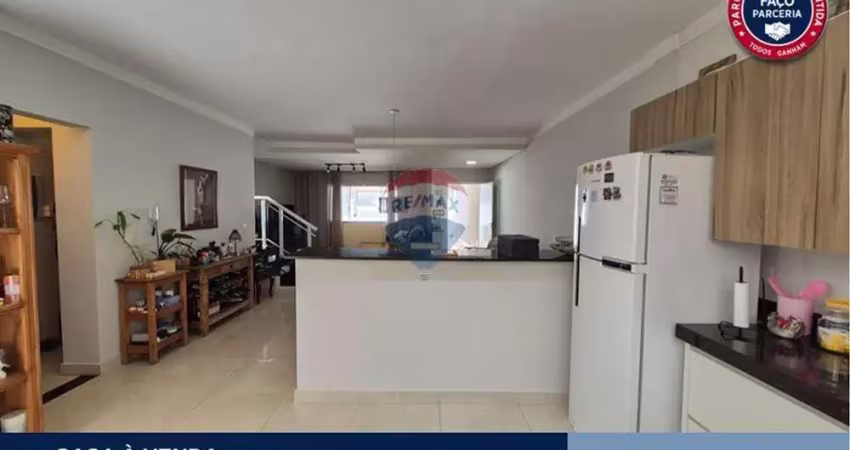 Casa para venda em parque universitário de 153.66m² com 3 quartos, 1 suite e 2 garagens