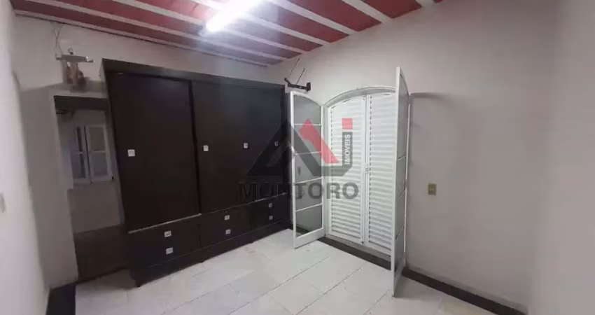 Casa para venda em centro de 250.00m² com 3 quartos, 2 suites e 3 garagens