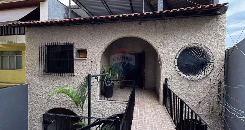 Casa para alugar em jardim guanabara de 344.00m² com 4 quartos, 1 suite e 2 garagens
