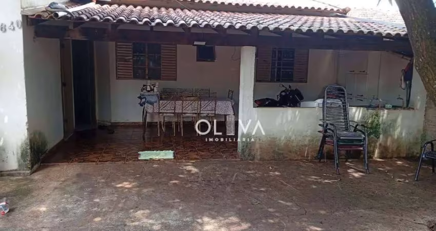 Casa com 2 quartos à venda no Centro, Ipiguá 