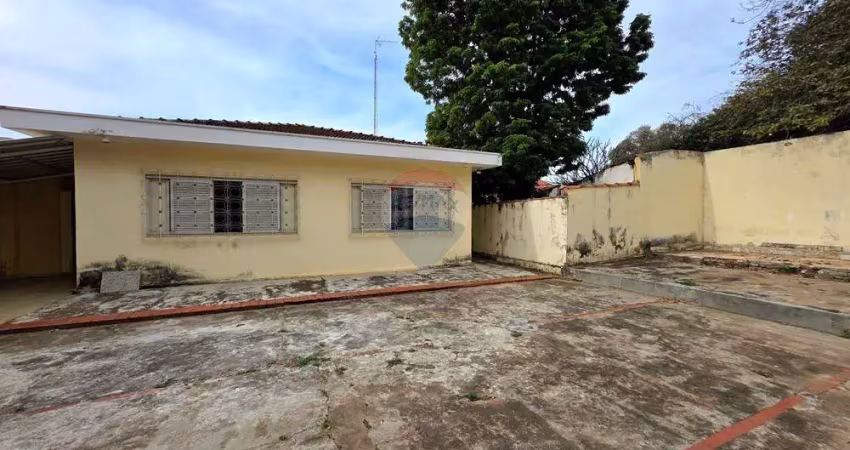Casa para venda em centro de 307.00m² com 3 quartos e 2 garagens