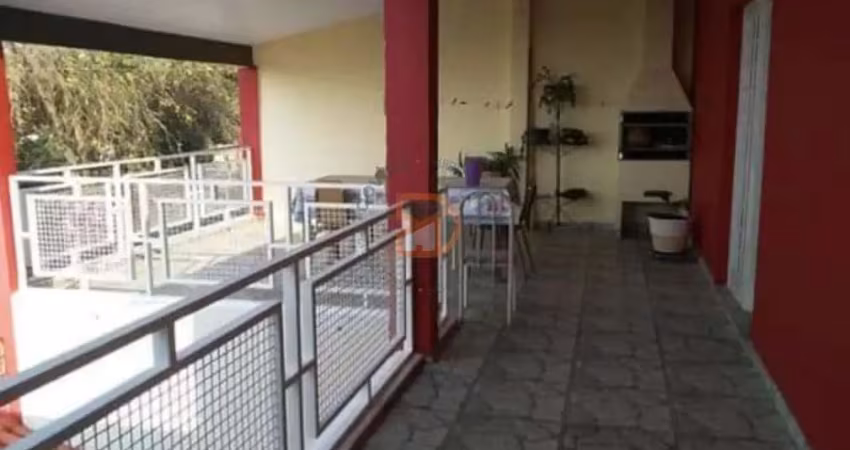 Sobrado para venda em jardim itamaraty de 250.00m² com 3 quartos, 1 suite e 3 garagens