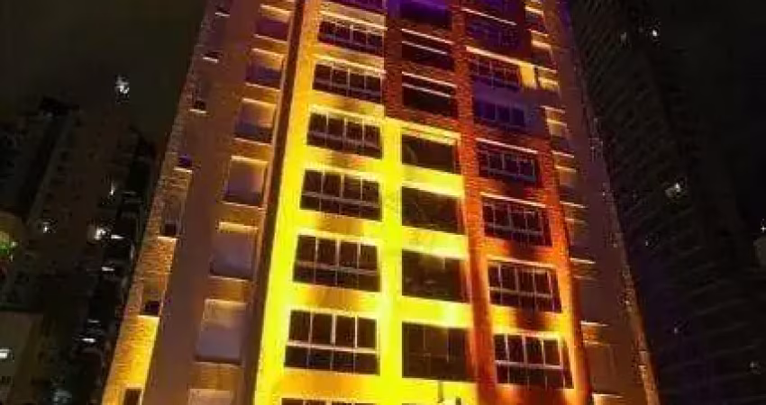 Apartamento para venda em centro de 310.00m² com 4 quartos, 4 suites e 8 garagens