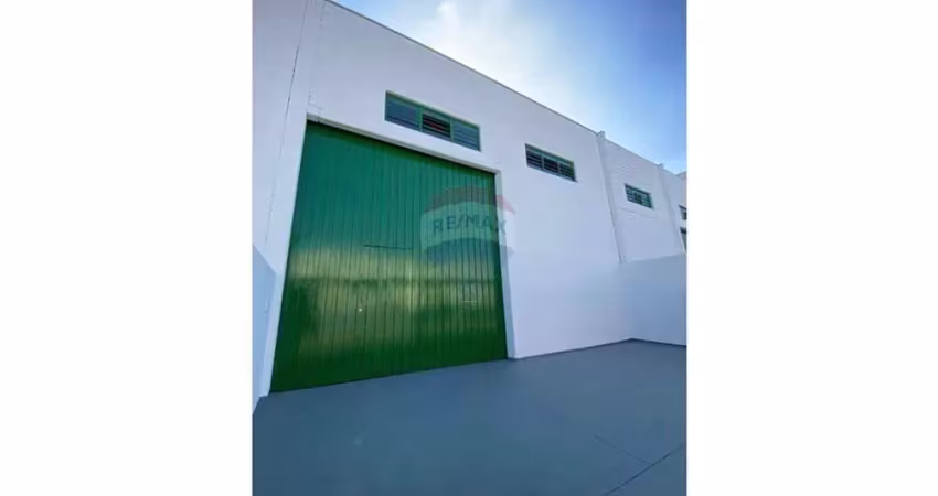 Galpão / depósito / armazém para alugar em jardim leocádia de 230.00m² com 3 garagens