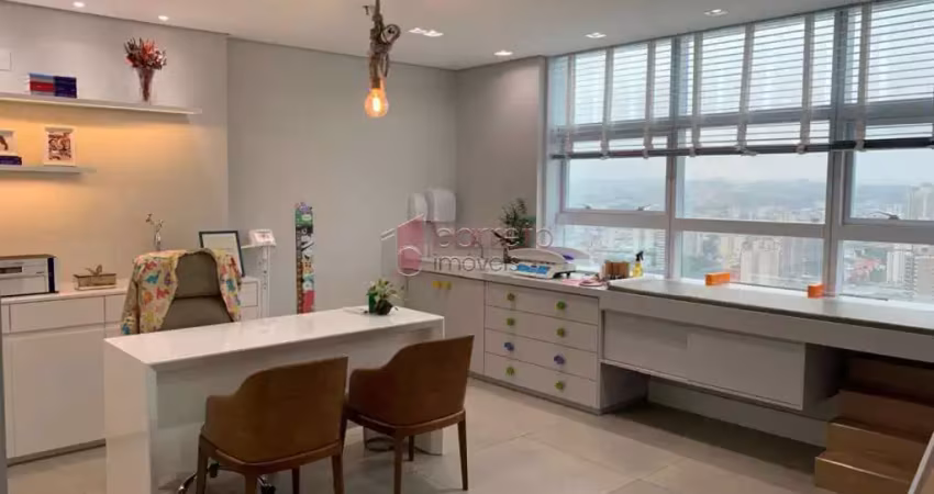 Sala comercial para venda em chácara urbana de 47.00m² com 2 garagens