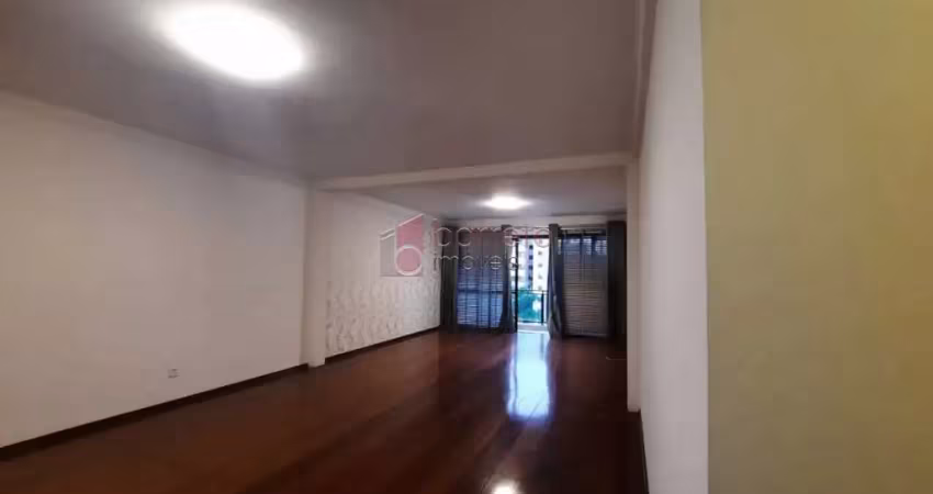 Apartamento para venda em centro de 205.00m² com 3 quartos, 1 suite e 2 garagens