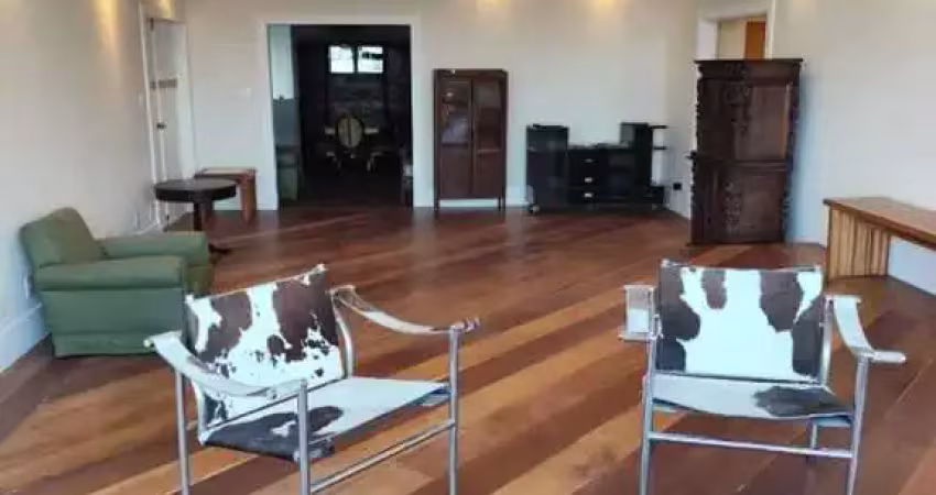 Apartamento para alugar em república de 350.00m² com 4 quartos, 2 suites e 1 garagem