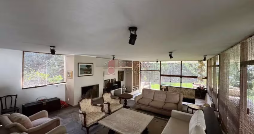 Casa de condomínio para alugar em jardim santa teresa de 550.00m² com 3 quartos, 1 suite e 15 garagens