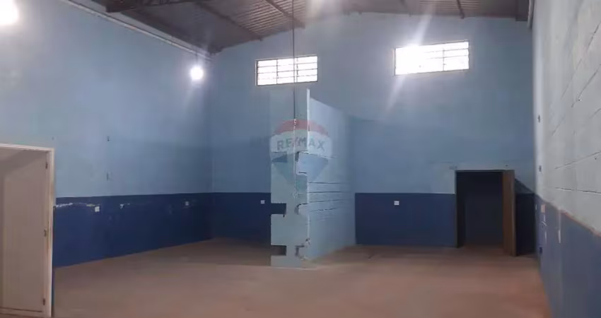 Galpão / depósito / armazém para alugar em vila tupi de 320.00m² com 1 garagem