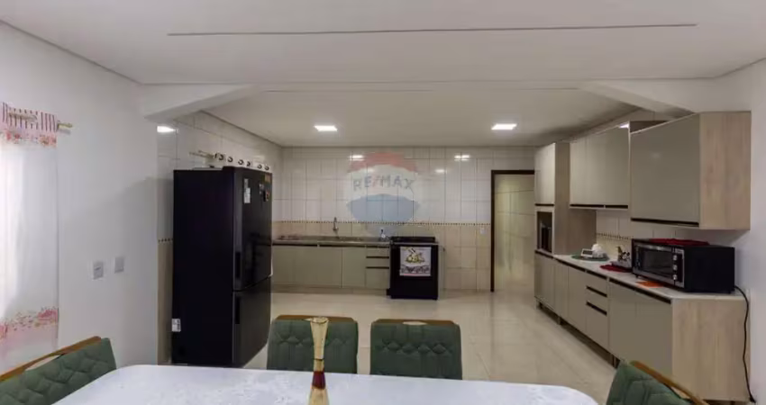 Casa para venda em tulipas de 246.00m² com 3 quartos, 1 suite e 2 garagens