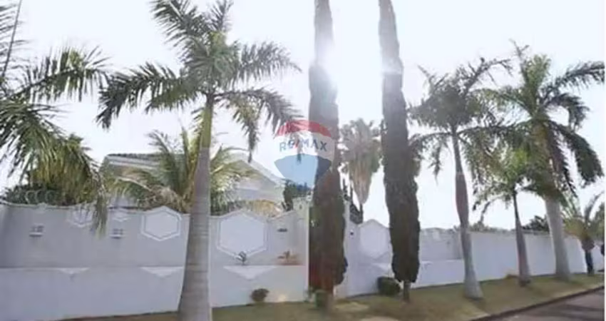 Casa para alugar em loteamento mantovani de 583.00m² com 3 quartos, 3 suites e 8 garagens