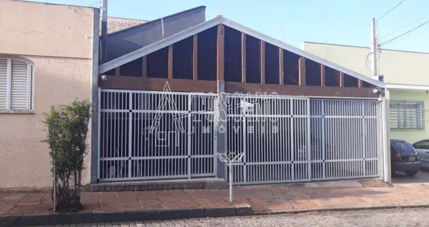 Casa para venda em centro de 151.00m² com 3 quartos, 1 suite e 2 garagens