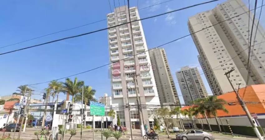 Sala comercial para venda em centro de 100.00m² com 3 garagens