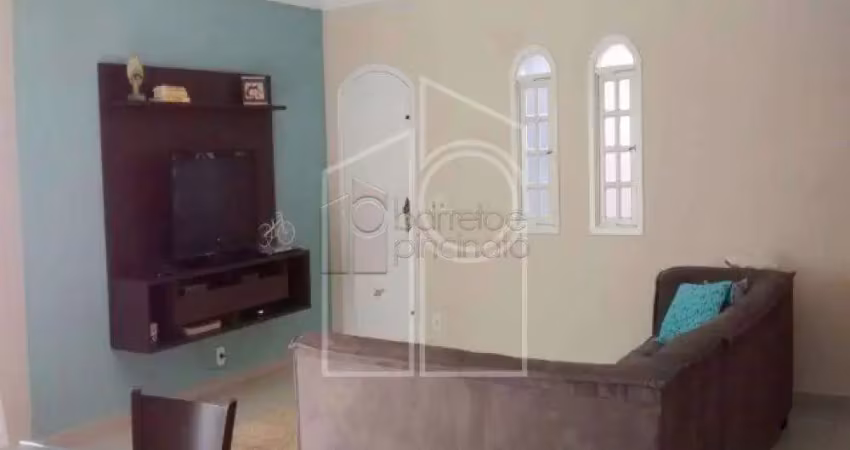 Sobrado para venda em jardim caçula de 260.00m² com 3 quartos, 1 suite e 2 garagens