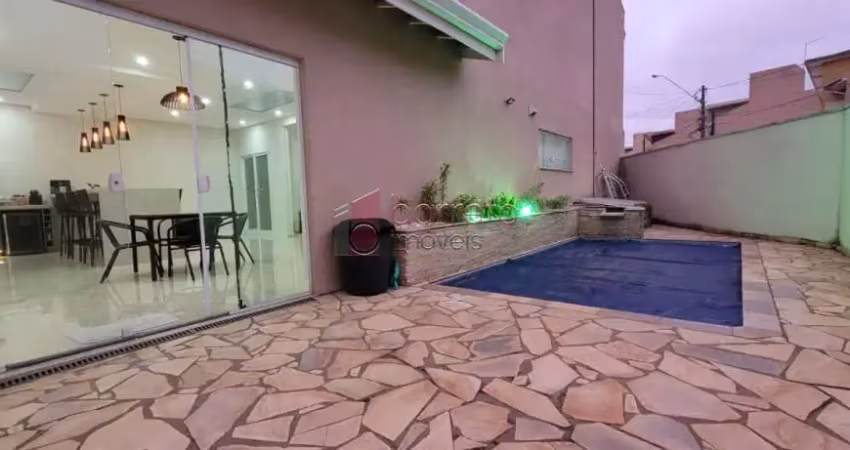 Casa de condomínio para venda em jardim florestal de 180.00m² com 3 quartos, 1 suite e 4 garagens