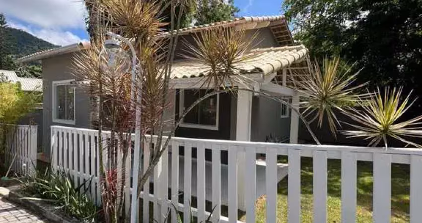 Casa para venda em itaocaia valley (itaipuaçu) de 220.00m² com 2 quartos, 1 suite e 2 garagens