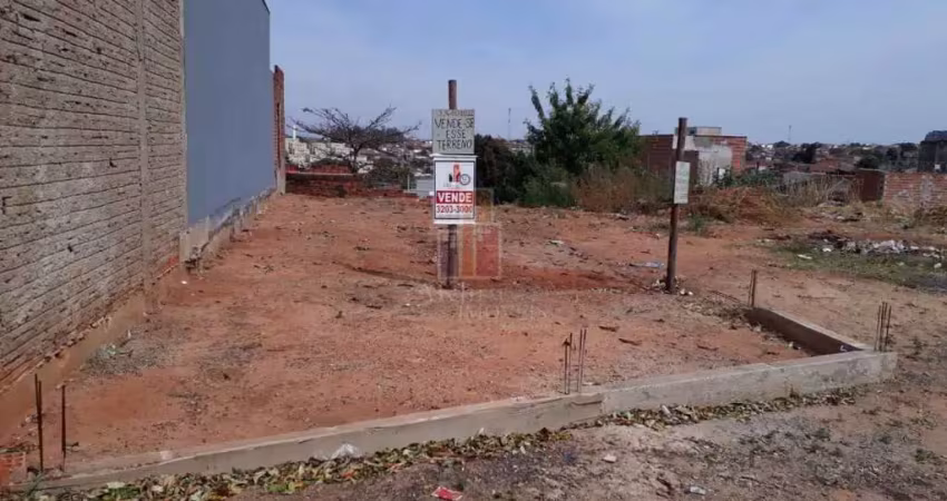 Terreno à venda no Parque Jaraguá, Bauru 