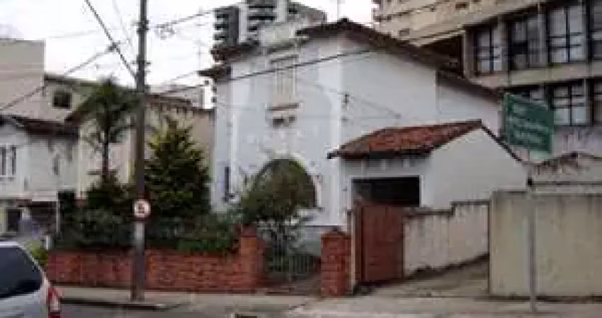Casa para venda em centro de 255.00m² com 4 quartos e 1 garagem