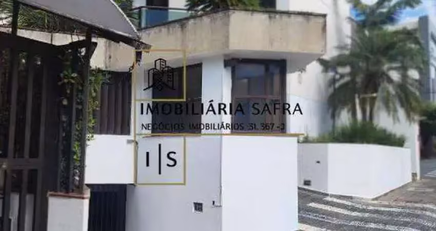Apartamento para alugar em centro de 236.00m² com 4 quartos, 2 suites e 2 garagens